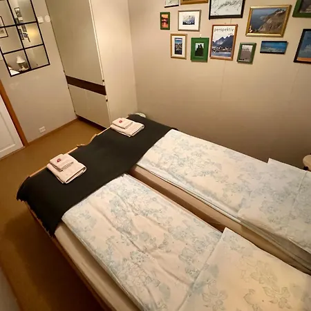 Lofoten Light - Private With Shared Facilities Accommodatie bij particulieren