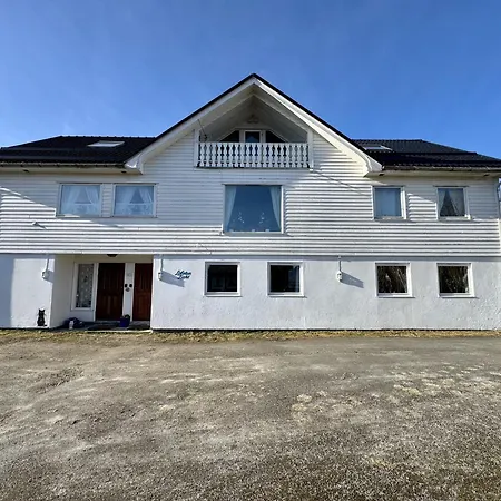 Lofoten Light - Private With Shared Facilities
