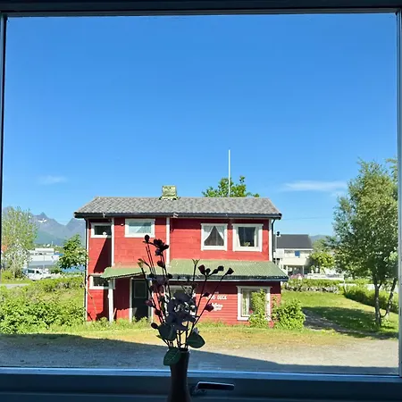 Lofoten Light - Private With Shared Facilities